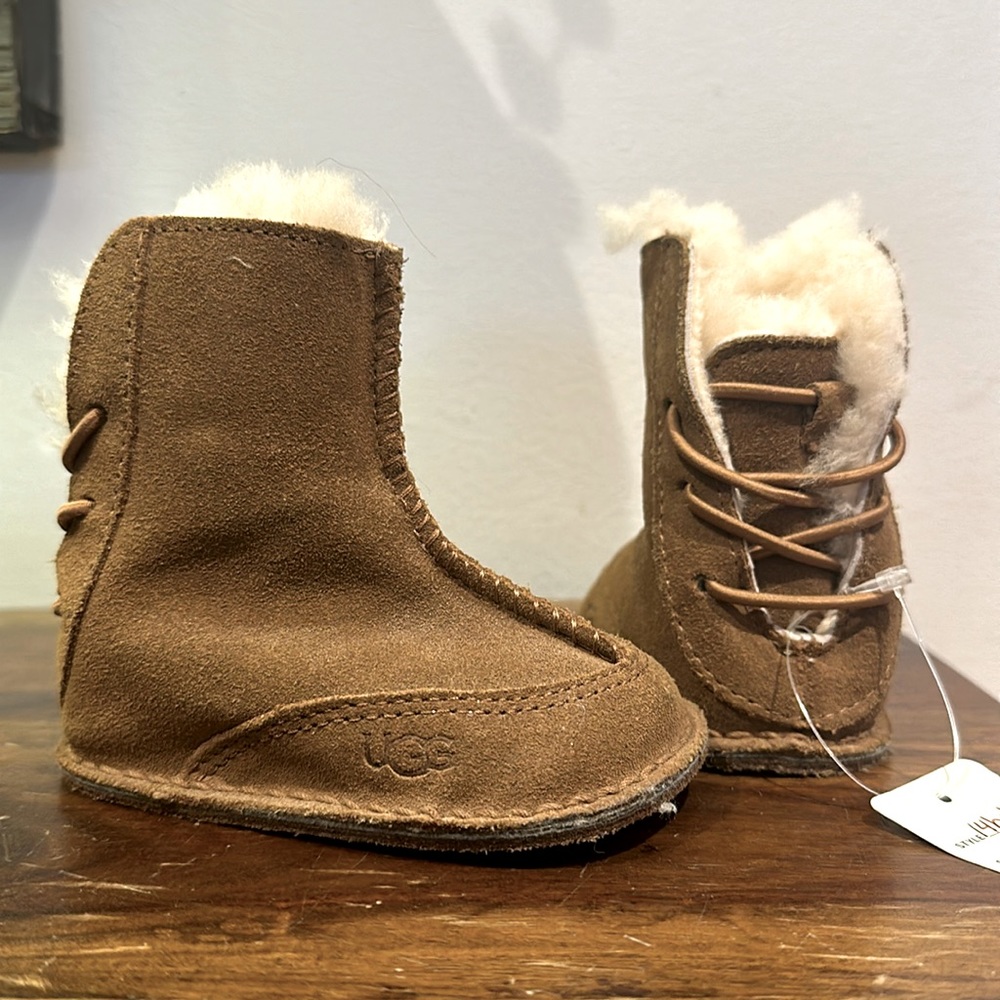 Baby Uggs sz SML